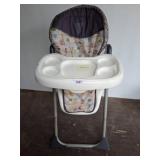 JPMA-Certified High Chair with Tray