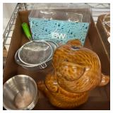 Kitchenware Set with Metal Cups and Ceramic Jar