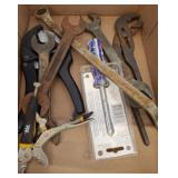 Hand Tools and Screwdriver Set