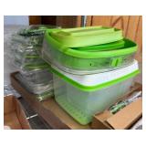 Rubbermaid Green-Lidded Plastic Food Storage Conta
