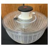 Clear Plastic Salad Spinner With Black Handle