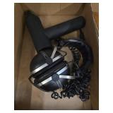Pioneer SE-306 Headphones and Massager