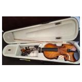 Student Violin With Case, Bow, and Shoulder R