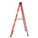 Werner 8 Ft Fiberglass Step Ladder 300 lb