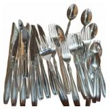 Oneida Vista 31-Piece Flatware Set
