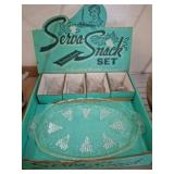 Anchor Hocking Ser-Va-Snack Set