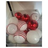 18 Holiday Ornament Balls, 100mm