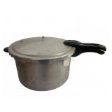 Aluminum Pressure Cooker with Black Handles