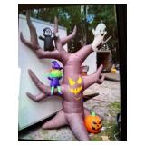 Haunted Living 8.5-Ft Inflatable Haunted Tree