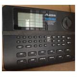 Alesis SR-16 Drum Machine & Danelectro TripL*