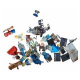 LEGO Minifigure Collection With Accessories