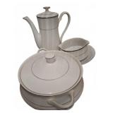 Royal Gallery Crown Platino China Set