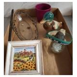 Lot: Duck Figurine, Art, Glassware