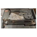Senco S20 Pneumatic Stapler With Case