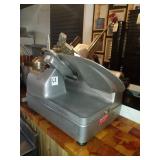 AUTOMATIC MEAT SLICER - NO SHARPENER