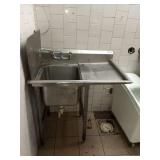 1 COMPARTMENT SINK WITH DRAINBOARD & SIDE GUARD