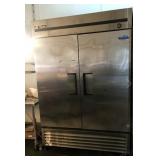 TRUE SELF CONTAINED 2 DOOR REACH IN FREEZER T-49F