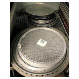 LOT PIZZA TRAYS AND SCREENS