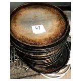 LOT OF 26 PIZZA TRAYS