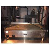 CUSTOMHEAT ELECTRIC FLAT GRIDDLE 40" X 21" X 14"