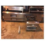 TRUE 8 FT SELF CONTAINED GRIDDLE STAND ON WHEELS
