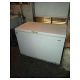 FRIGIDAIRE CHEST FREEZER 48" X 27" X 35" TALL