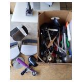 LOT OF UTENSILS