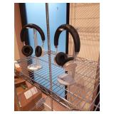 SATECHI WIRELESS HEADPHONES & STANDS