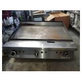 GARLAND 3 FT GAS FLAT GRILL