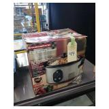 NEW DURABRAND 5 QT SLOW COOKER