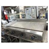 RADIANCE 4 FT GAS FLAT GRILL