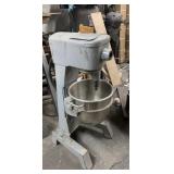 HOBART 30 QT MIXER