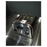 CUISINART 4 SLICE TOASTER