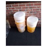 ROUND PLASTIC BINS 22 QT