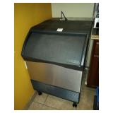 SCOTSMAN UNDERCOUNTER AIR COOLED ICE MACHINE