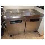 4 FT REFRIGERATED LOWBOY ON WHEELS