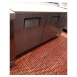 TRUE 67" SELF CONTAINED REFRIGERATED PREP TABLE