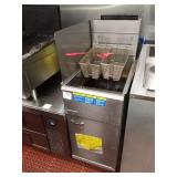 PITCO GAS DEEP FRYER MODEL 40D