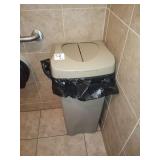 RUBBERMAID TRASH CAN