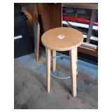 BACKLESS WOOD STOOLS