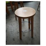 BACKLESS WOOD STOOLS