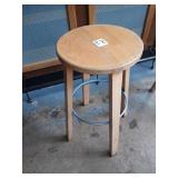 BACKLESS WOOD STOOLS