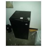 IGLOO REFRIGERATOR FB326M