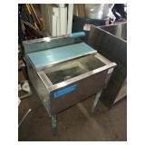 EAGLE ICE BIN 24"