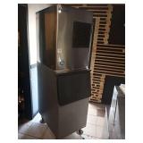 HOSHIZAKI 310 LB AIR COOLED ICE MACHINE KM-320MAH