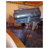 QF 1002 TIMES SQUARE SPOT STAGE