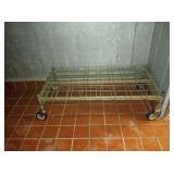 DUNNAGE STAND ON WHEELS