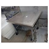 SS GRILL ON WHEELS 36" X 30" X 28"