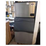 MANITOWOC 500 LB AIR COOLED ICE MACHINE ID0452A