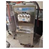 TAYLOR 2 FLAVOR TWIST SOFT SERVE FROYO MACHINE